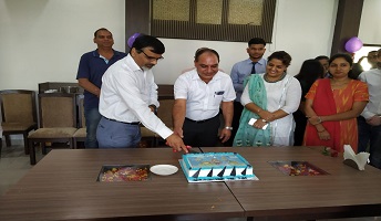 Cake cutting ceremony on World Tourism Day, 2019 celebration