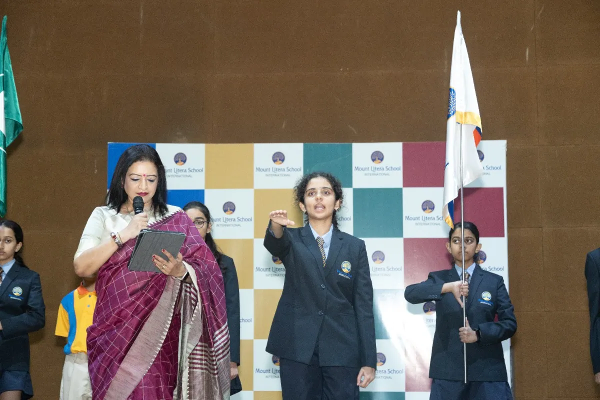 Image 7 - Investiture Ceremony 2023-24