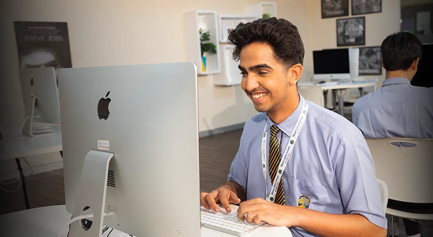 Digital citizenship: Navigating the Online World with Empathy and Responsibility